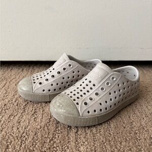 Kids Lightweight Slip-On Shoes - Light Gray